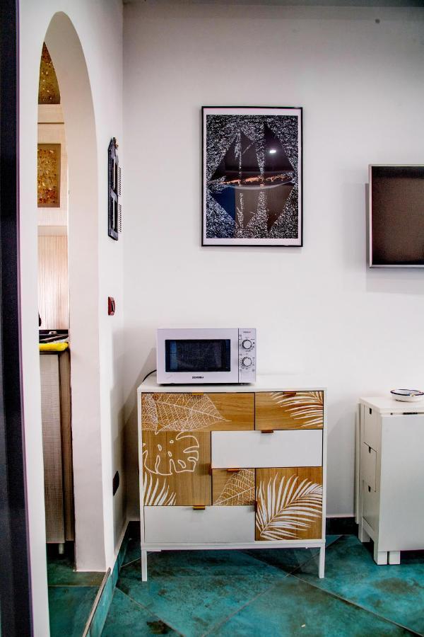 A Terrace On The Sea Apartment ไมยอรี ภายนอก รูปภาพ