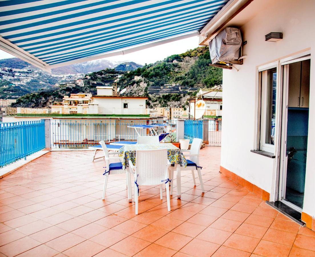 A Terrace On The Sea Apartment ไมยอรี ภายนอก รูปภาพ