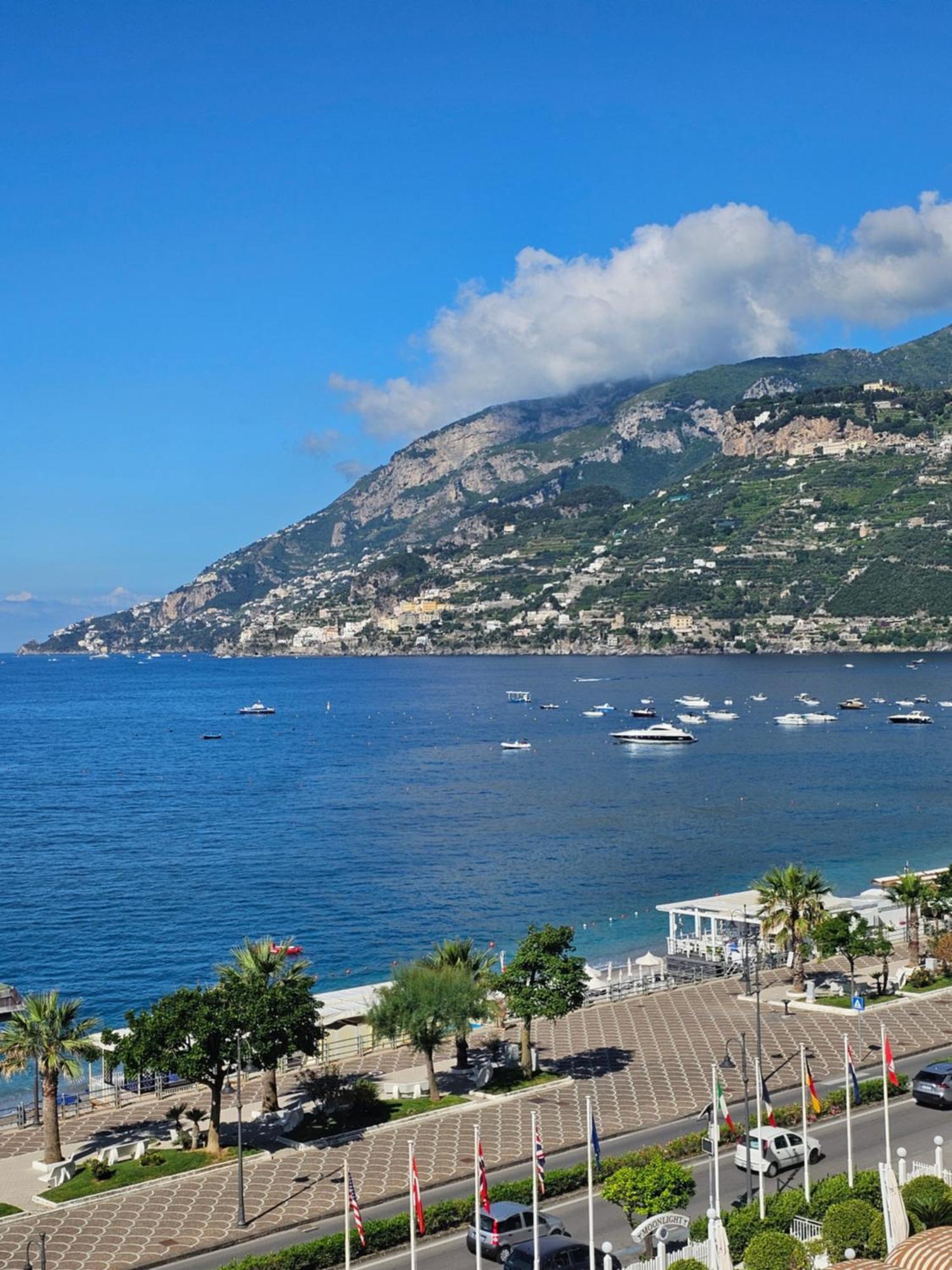 A Terrace On The Sea Apartment ไมยอรี ภายนอก รูปภาพ